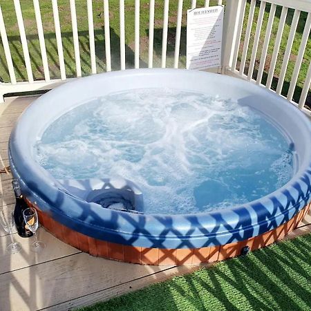 15 Kestrel Close Hot Tub Retreat Tattershall Exterior photo