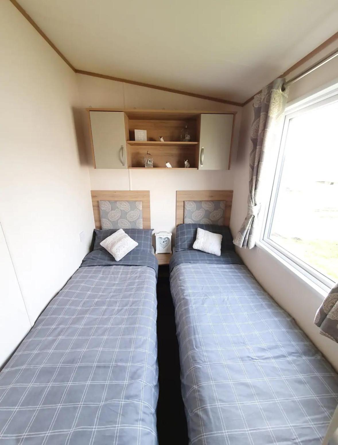 15 Kestrel Close Hot Tub Retreat Tattershall Exterior photo